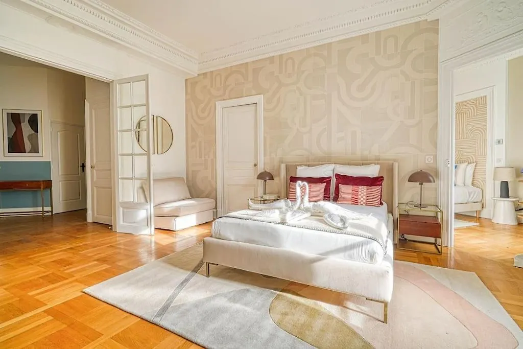 Appartement Chic Et Spacieux 16E Arrondissement Paris Apartment