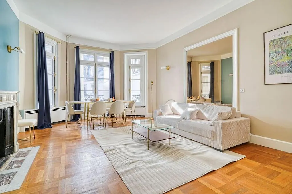 Appartement Chic Et Spacieux 16E Arrondissement Paris Apartment